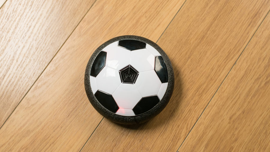 Glyde Ball: Transforma a tua sala no melhor campo de futebol